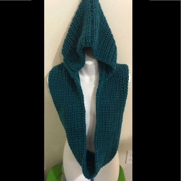 New Scarf Hat Beani Cable Knit Soft Set - Picture 2 of 3